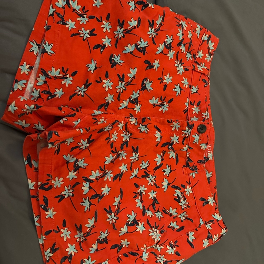 Floral Red Women's Shorts